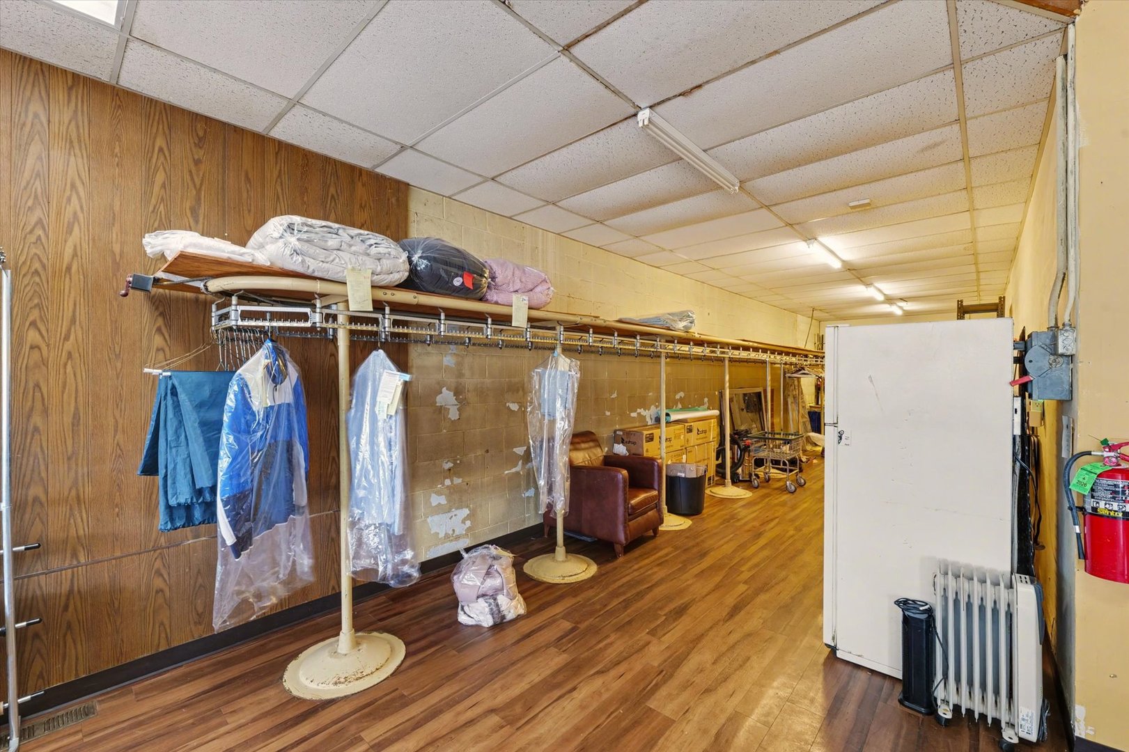 1205 S Mattis Avenue Property Photo 9
