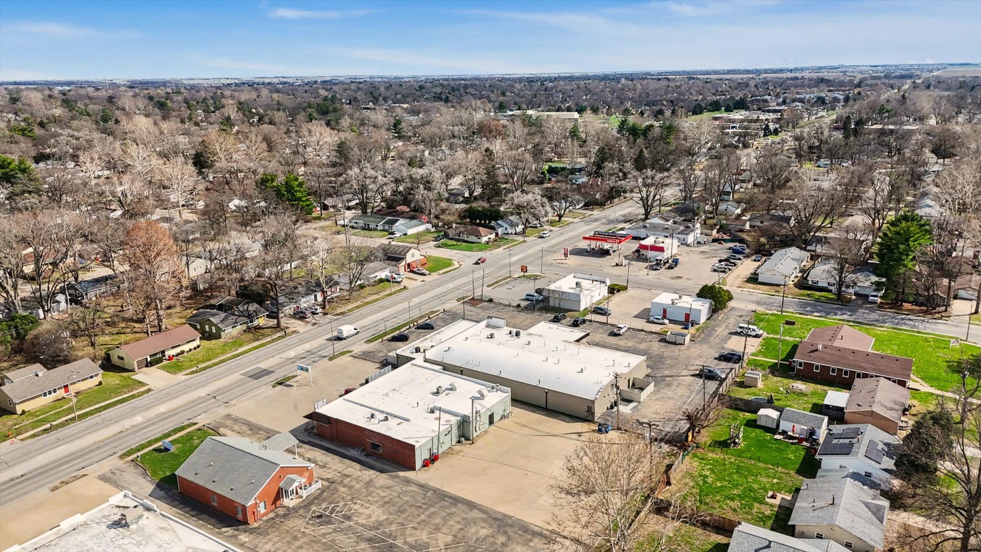 1205 S Mattis Avenue Property Photo 32