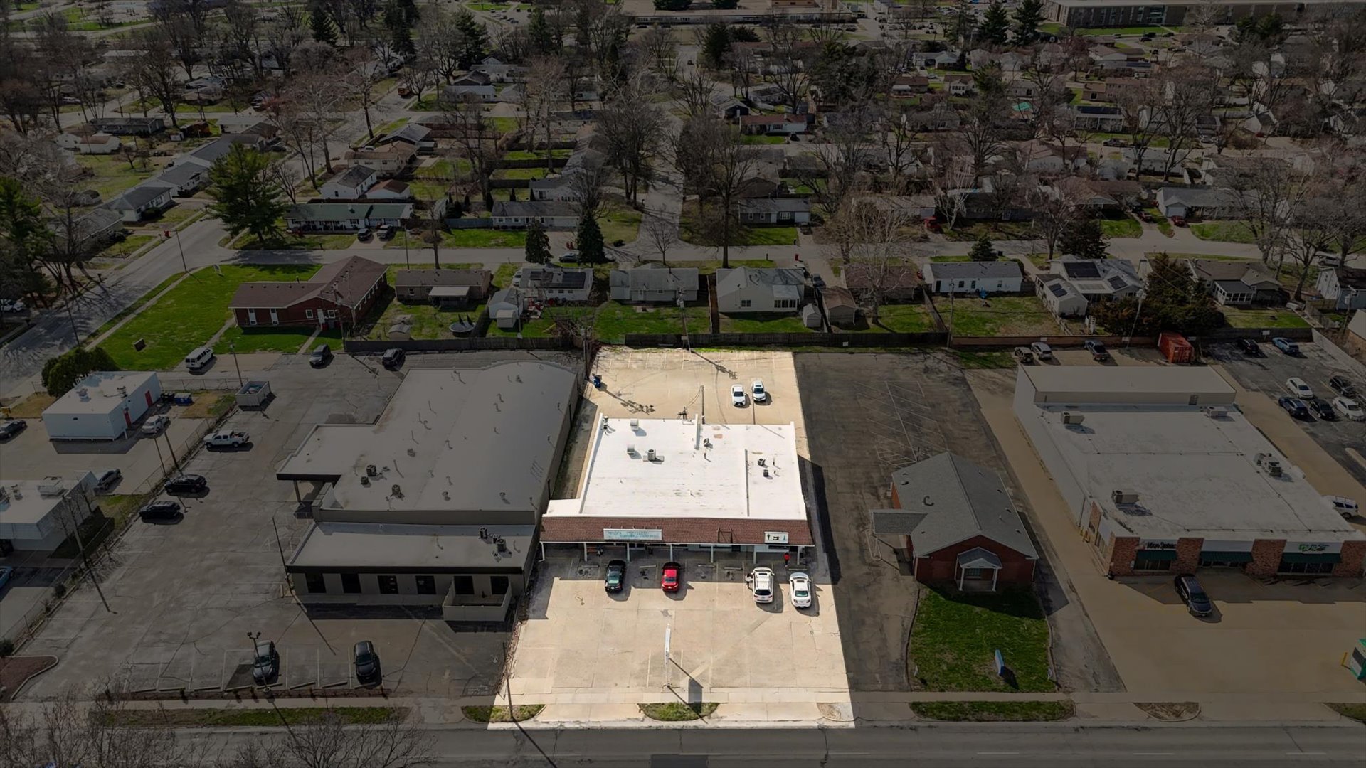 1205 S Mattis Avenue Property Photo 37