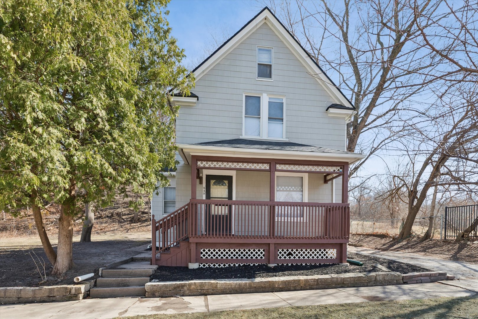 849 25th Street Property Photo 1
