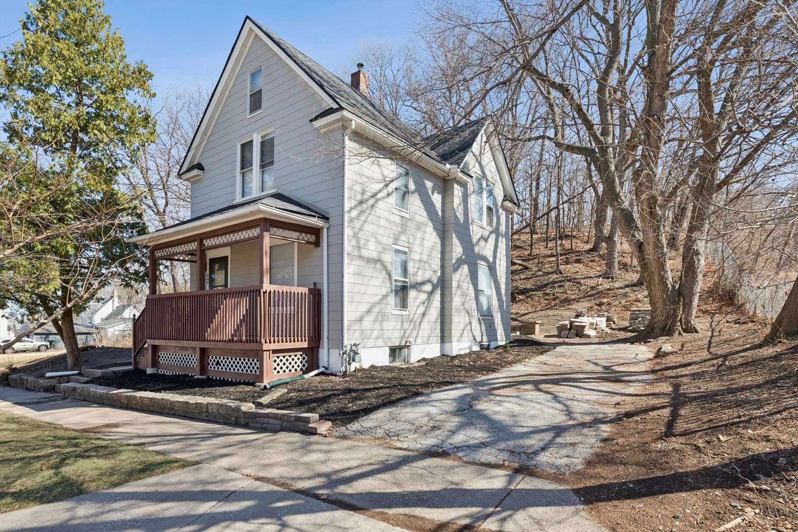 849 25th Street Property Photo 4