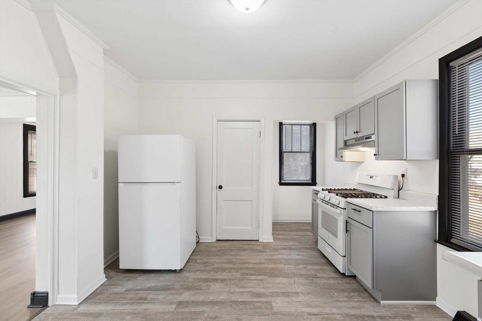 849 25th Street Property Photo 14