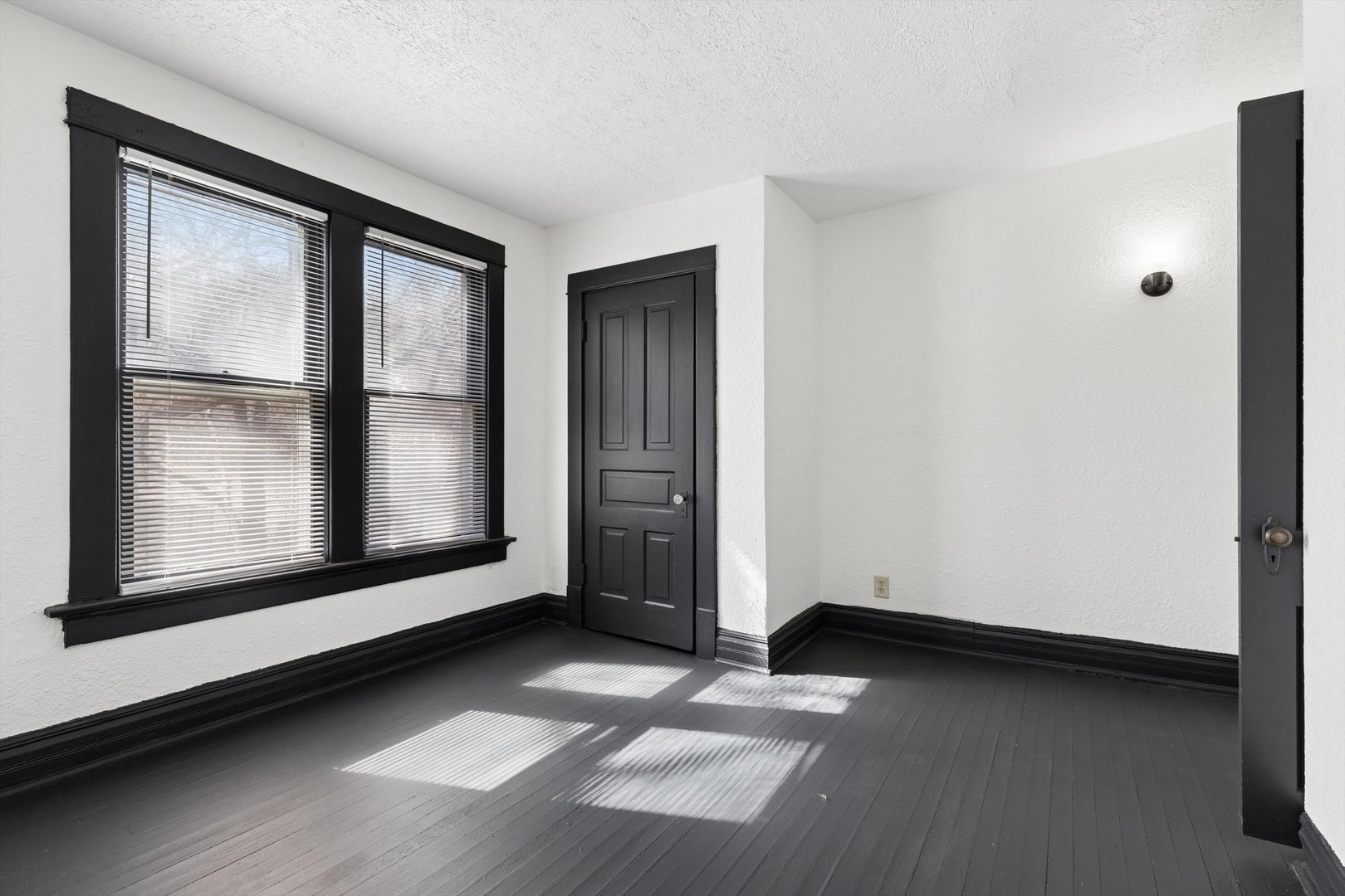 849 25th Street Property Photo 19