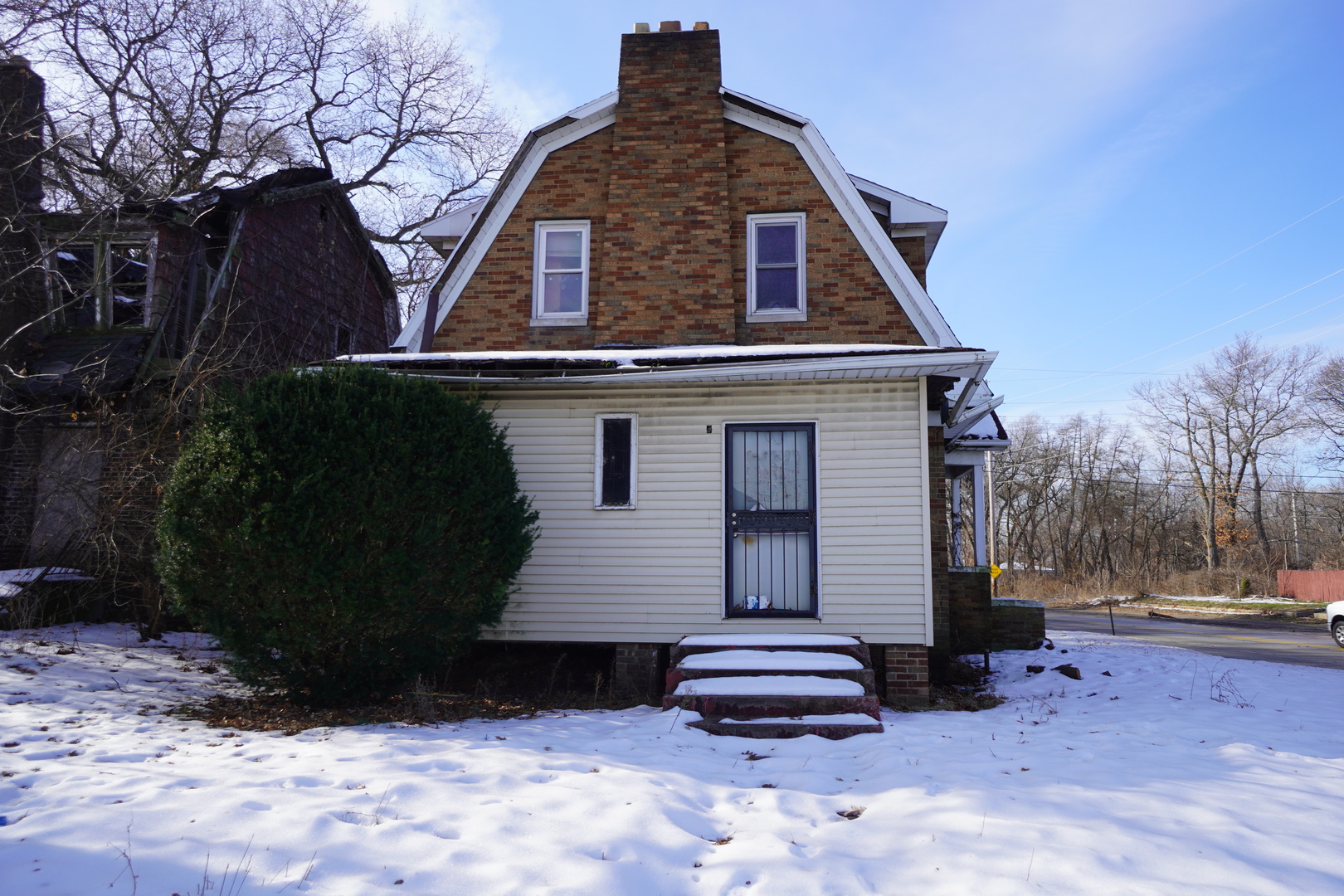 5425 Melton Road Property Photo 4