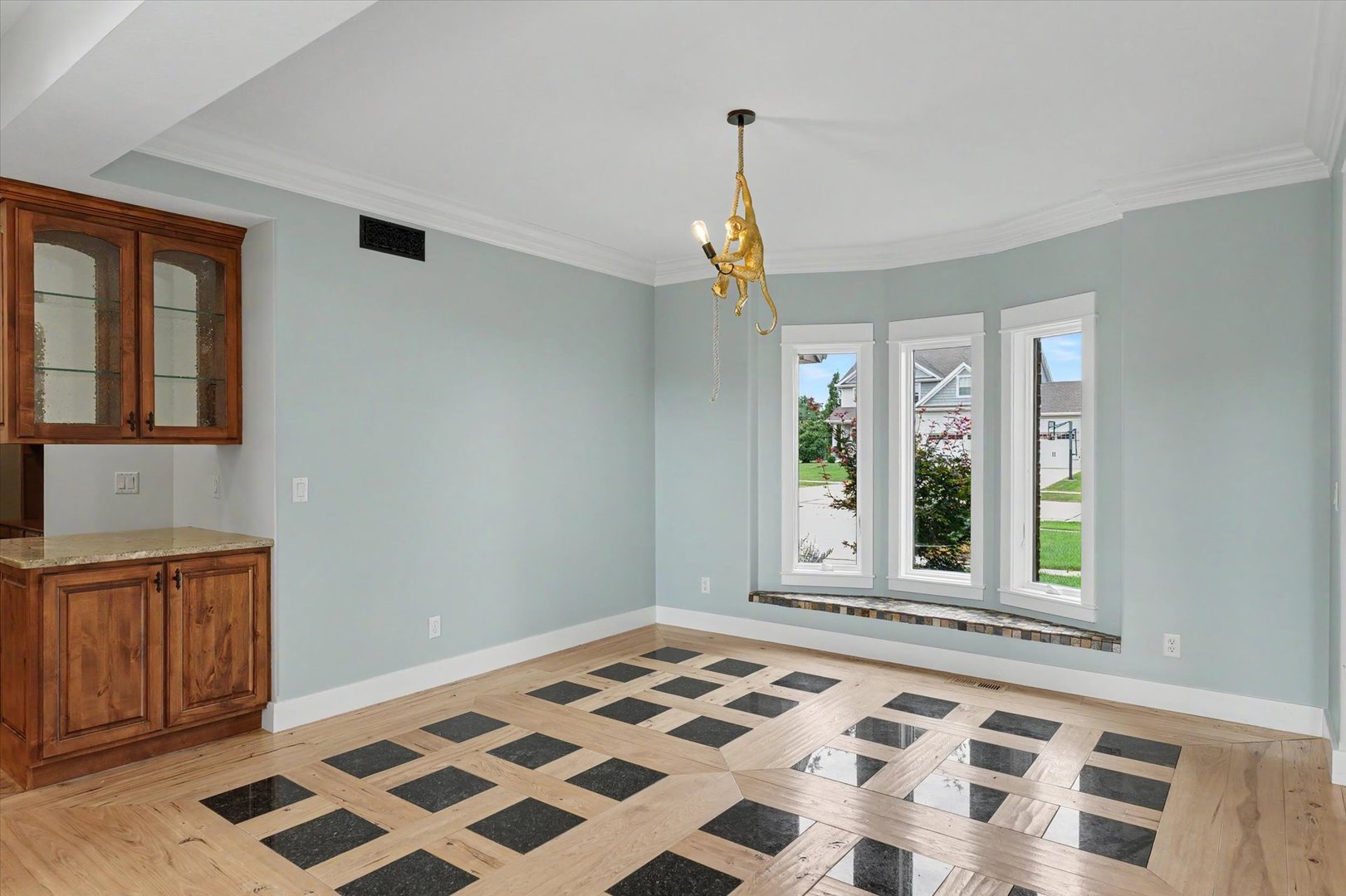 1610 Briarwood Lane Property Photo 12