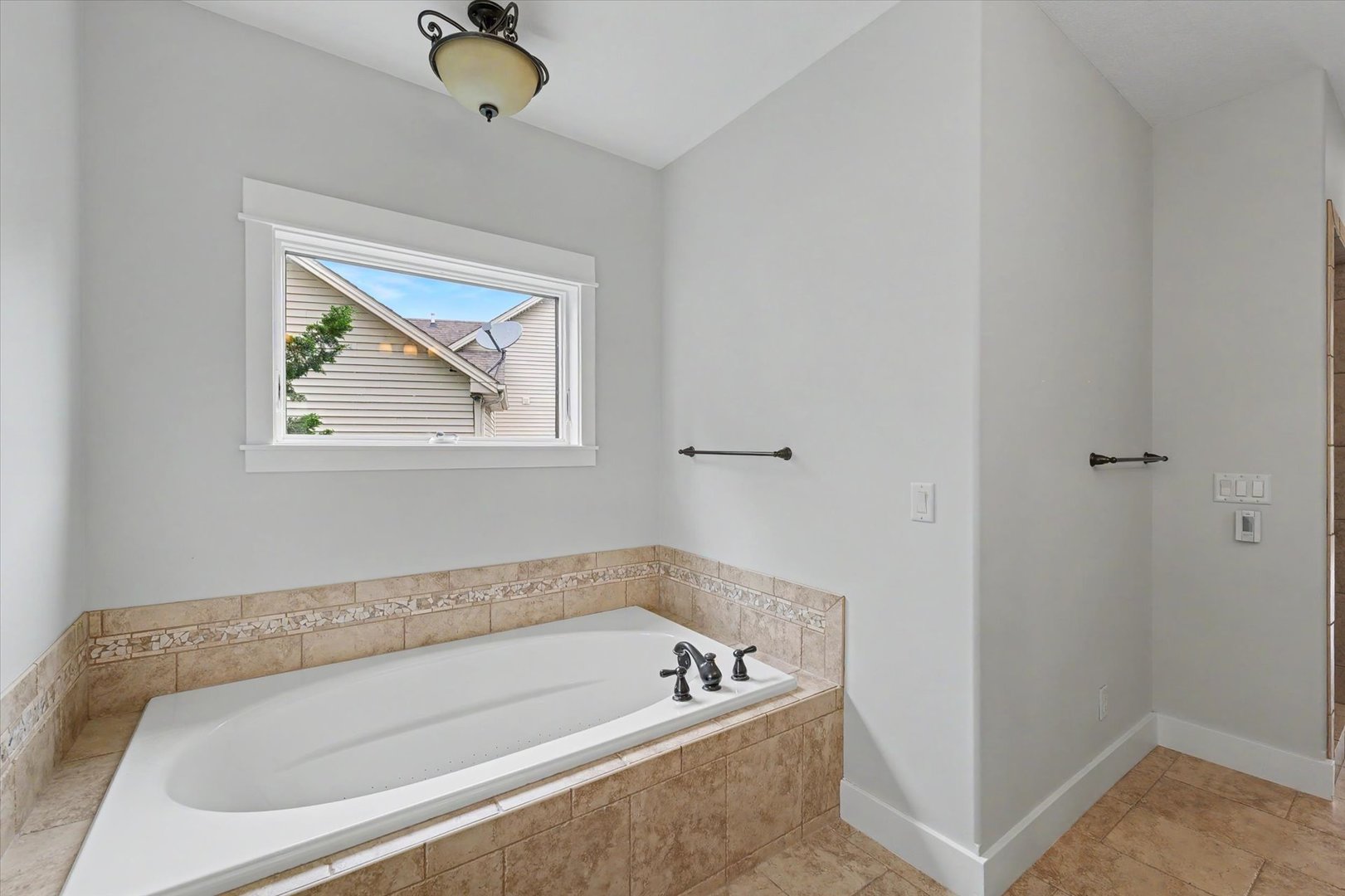 1610 Briarwood Lane Property Photo 35