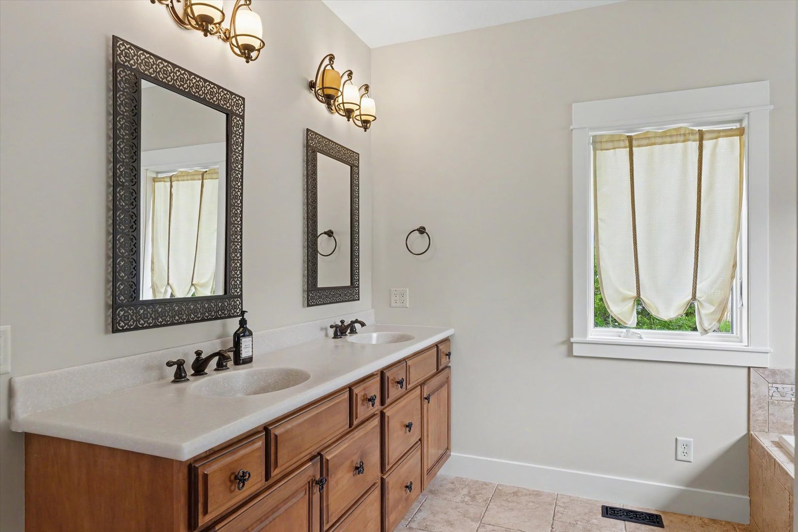 1610 Briarwood Lane Property Photo 41