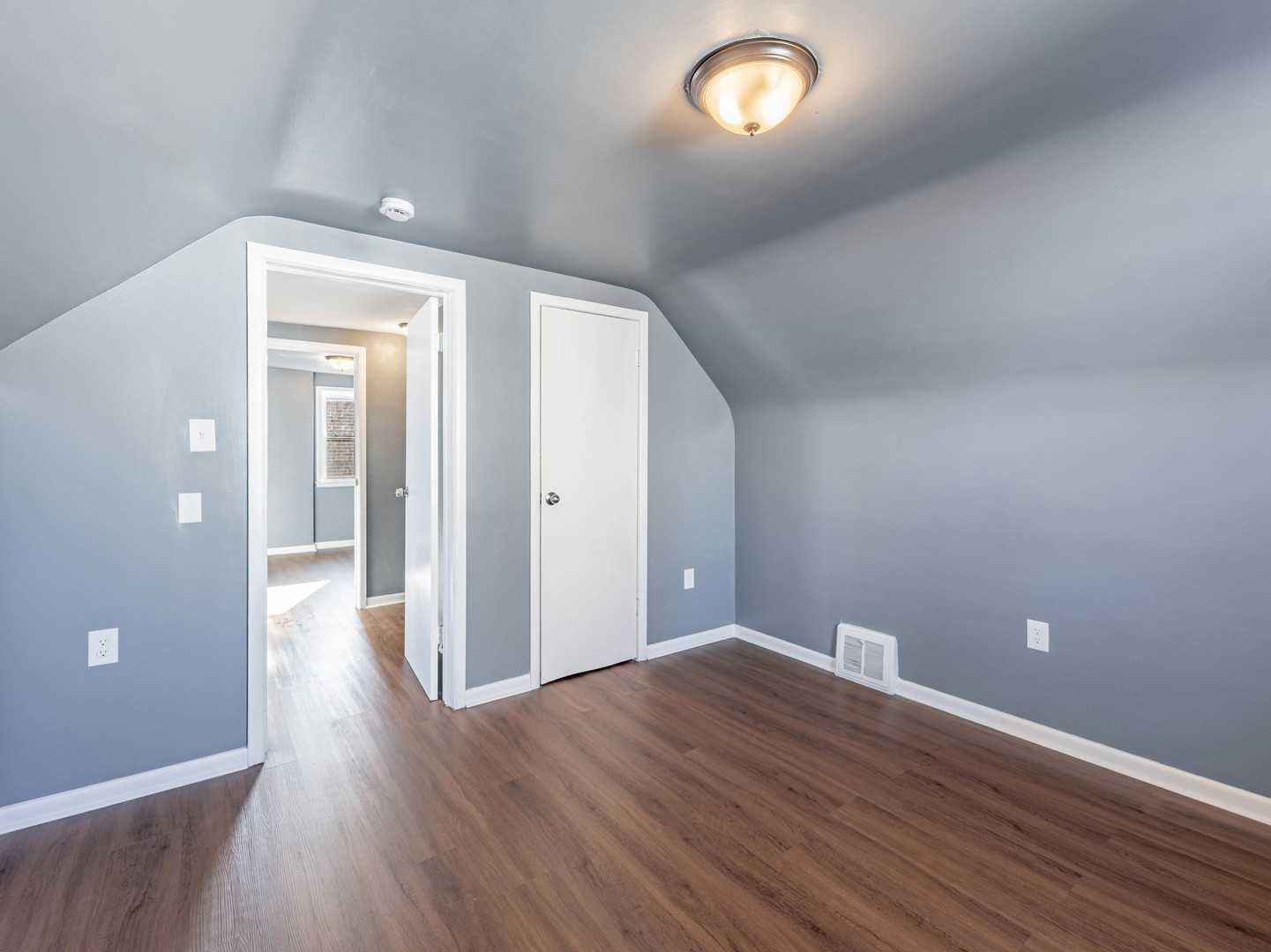 1477 Wentworth Avenue Property Photo 13