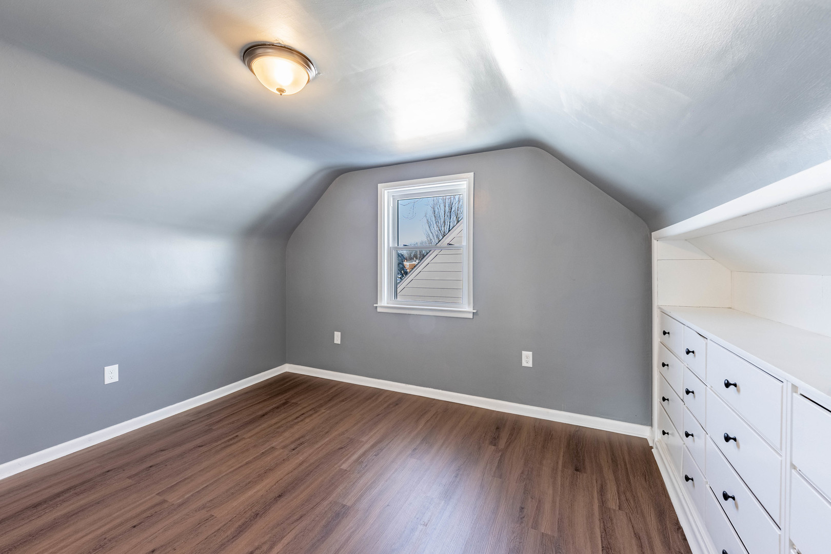 1477 Wentworth Avenue Property Photo 16