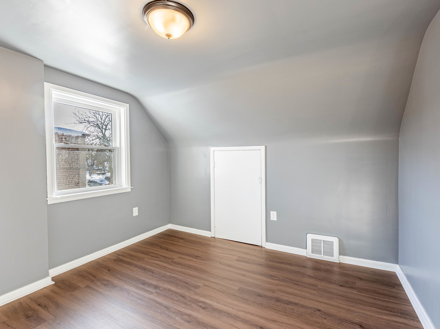 1477 Wentworth Avenue Property Photo 17