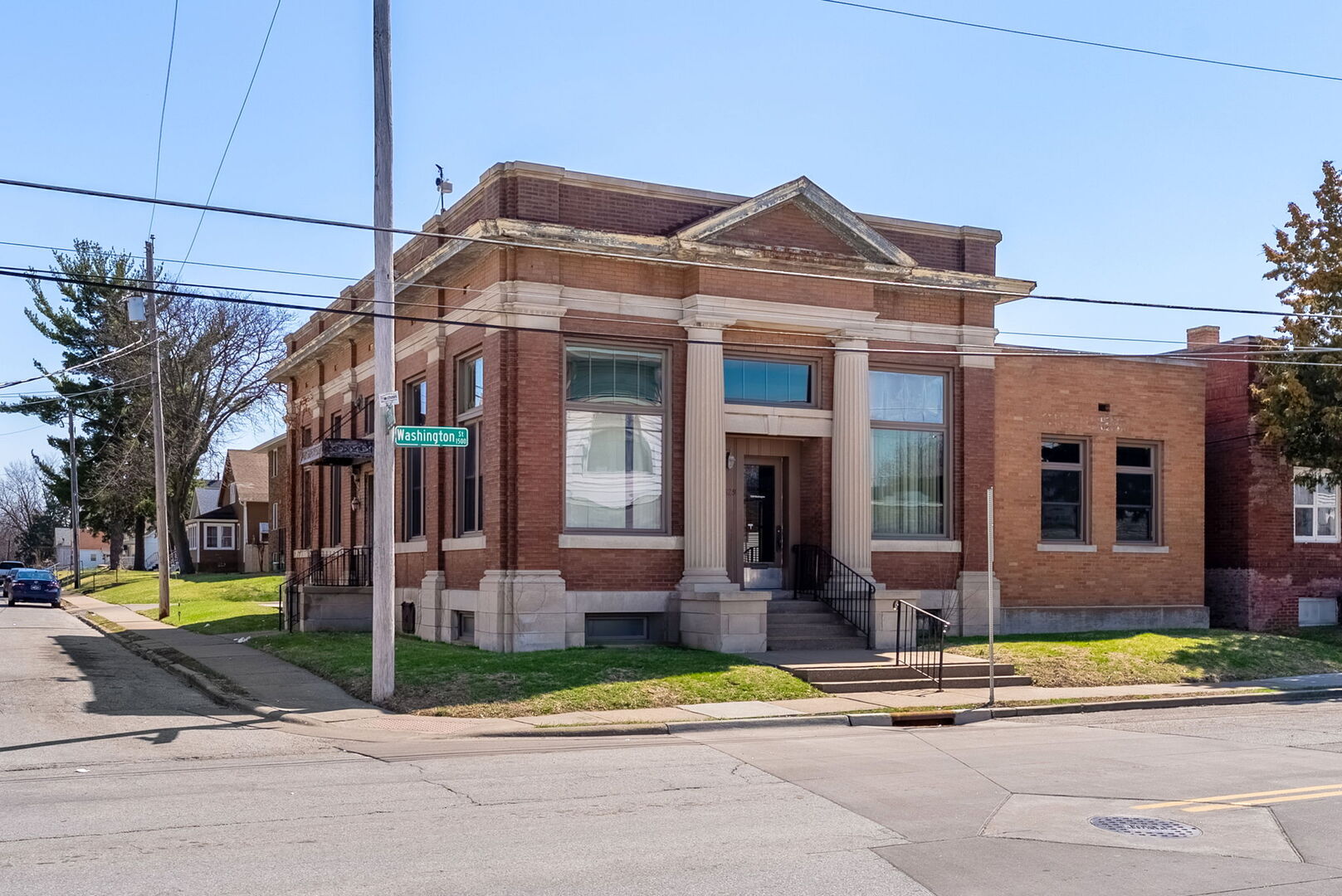 1529 Washington Street Property Photo 2