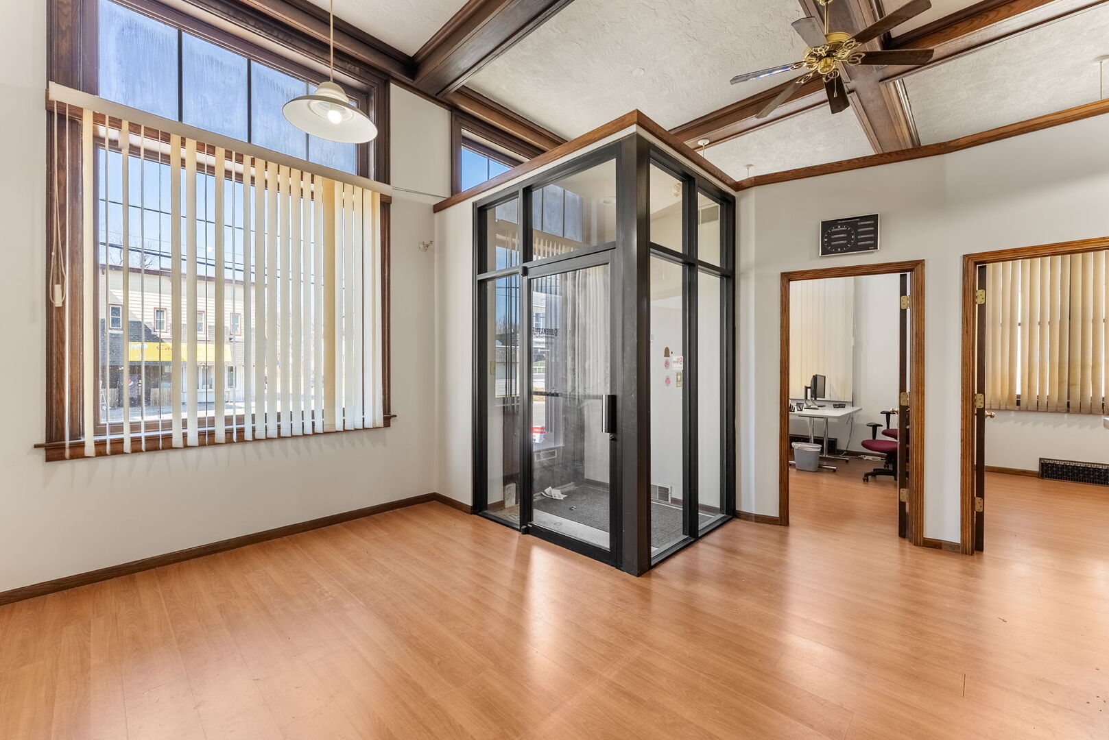1529 Washington Street Property Photo 4
