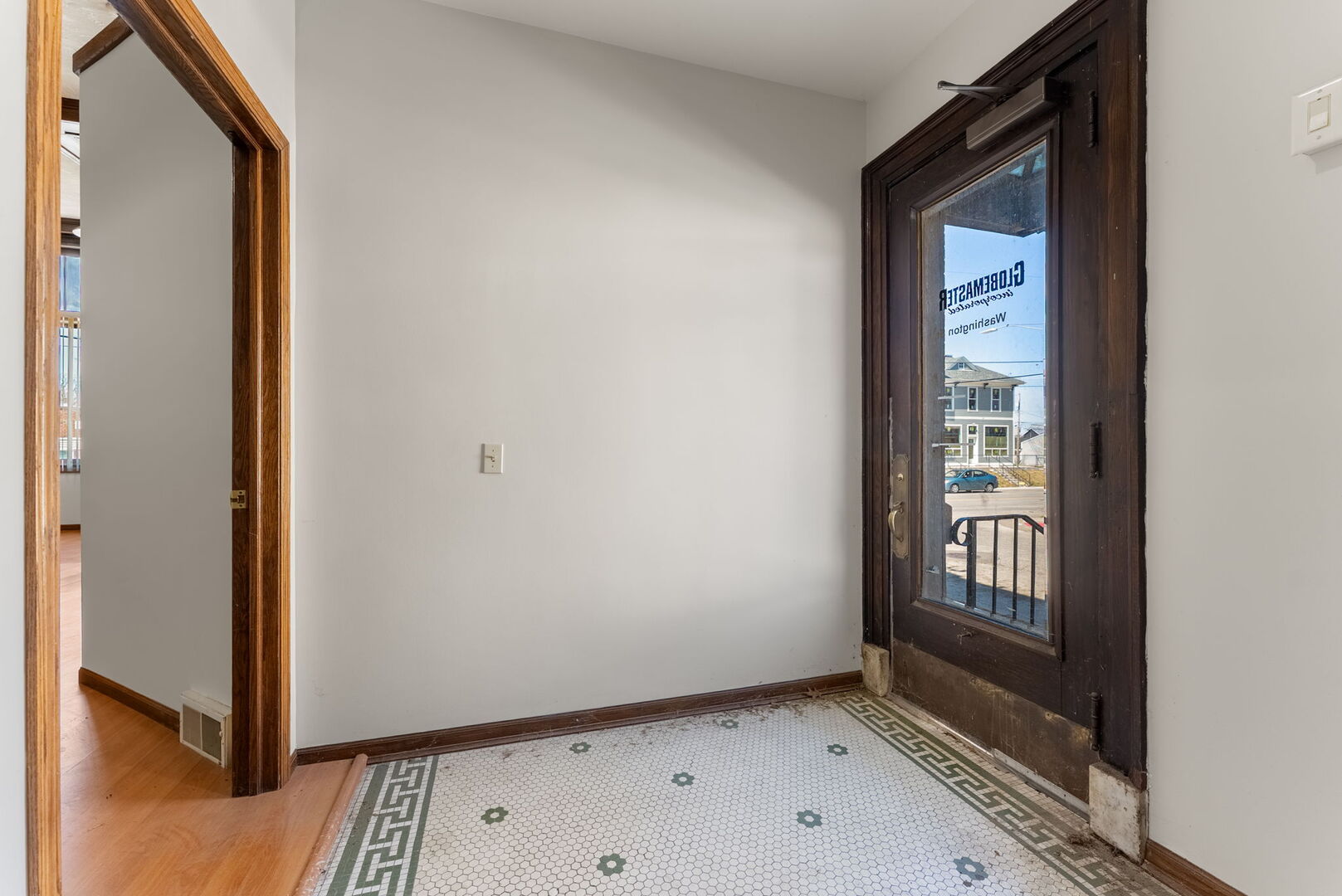 1529 Washington Street Property Photo 15