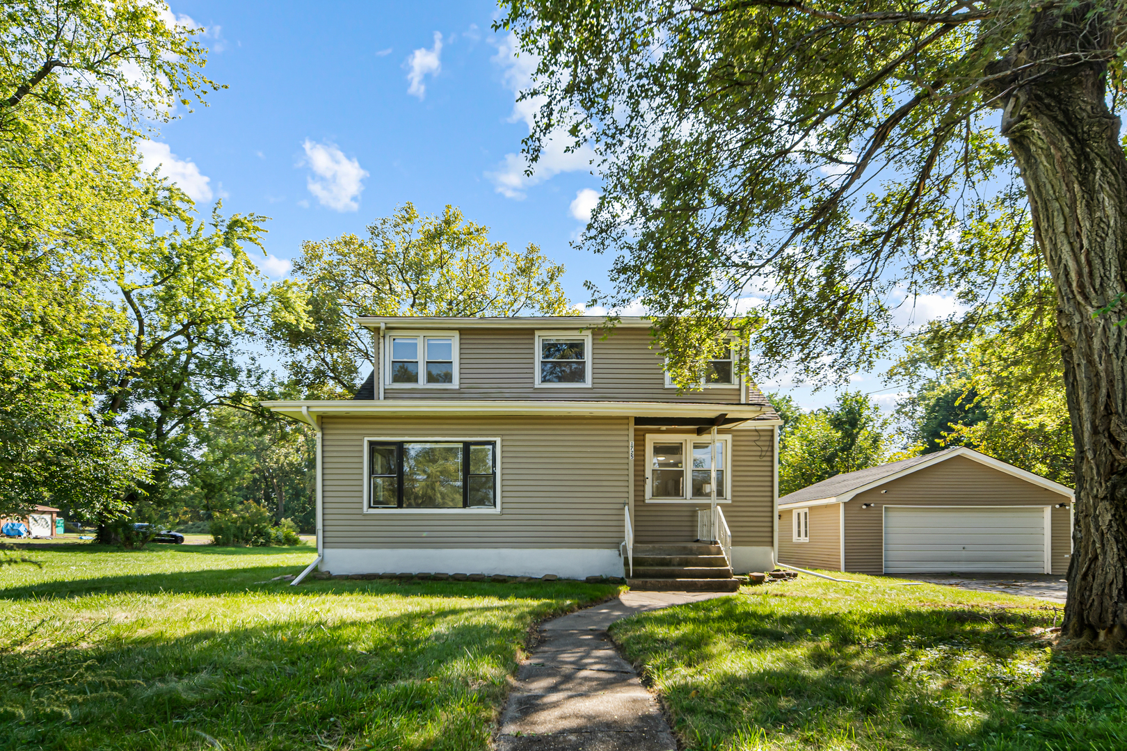 1725 E 158th Street Property Photo 1