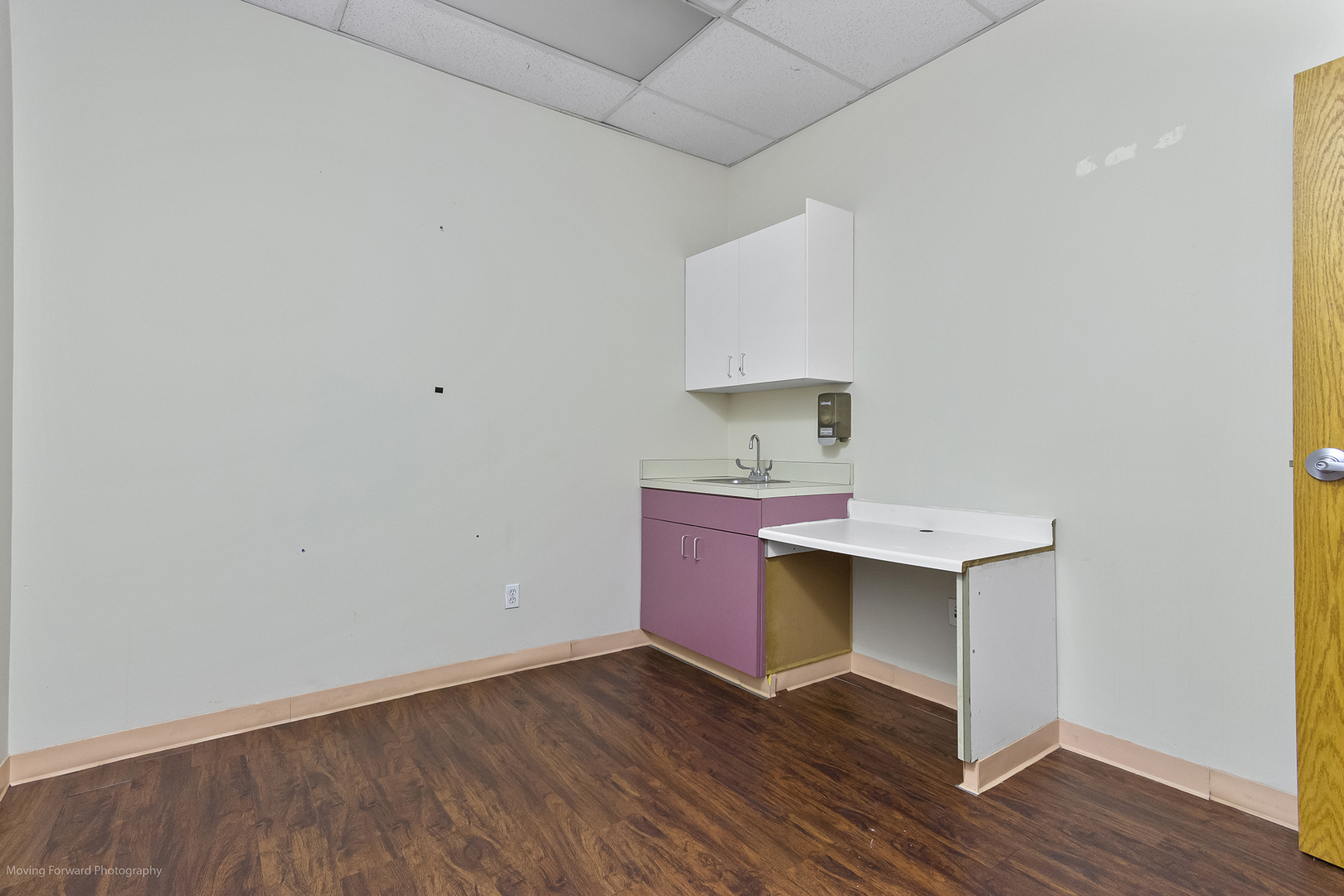 4195 S Archer Avenue Property Photo 14