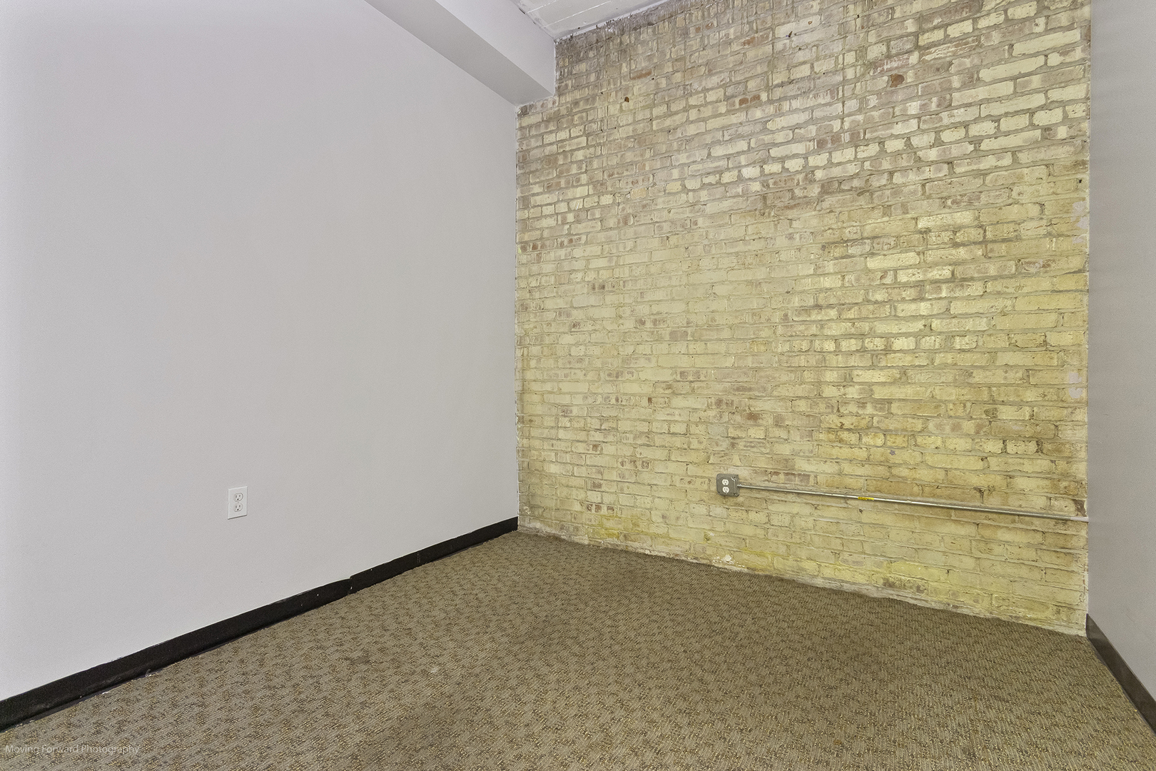 4195 S Archer Avenue Property Photo 28