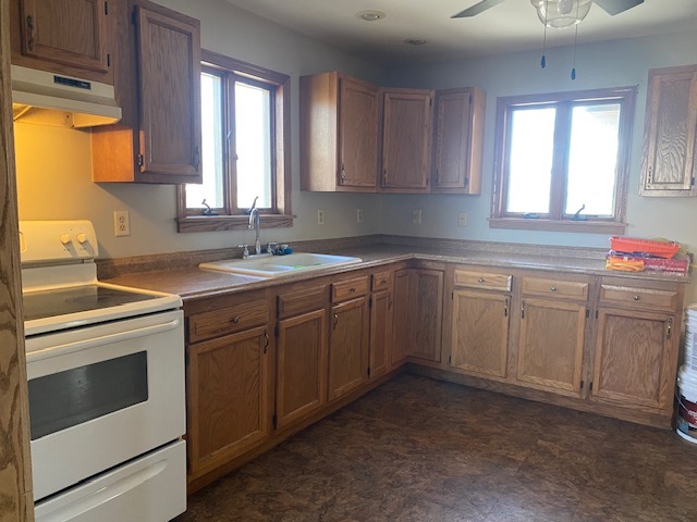 215 S Hennepin Avenue Property Photo 4