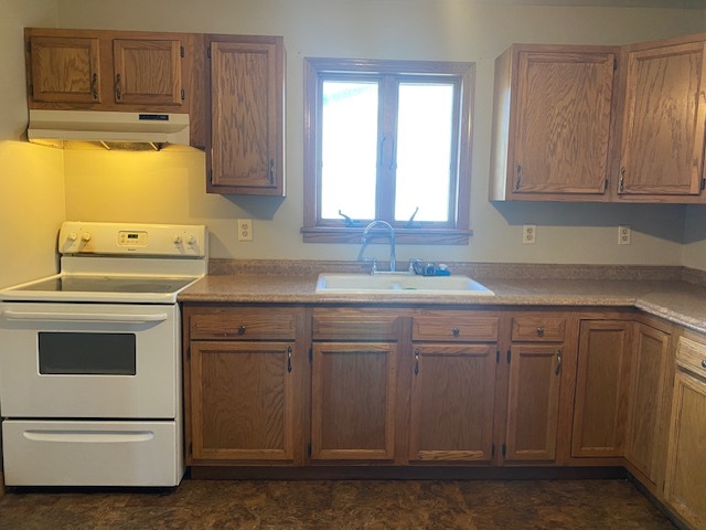 215 S Hennepin Avenue Property Photo 6