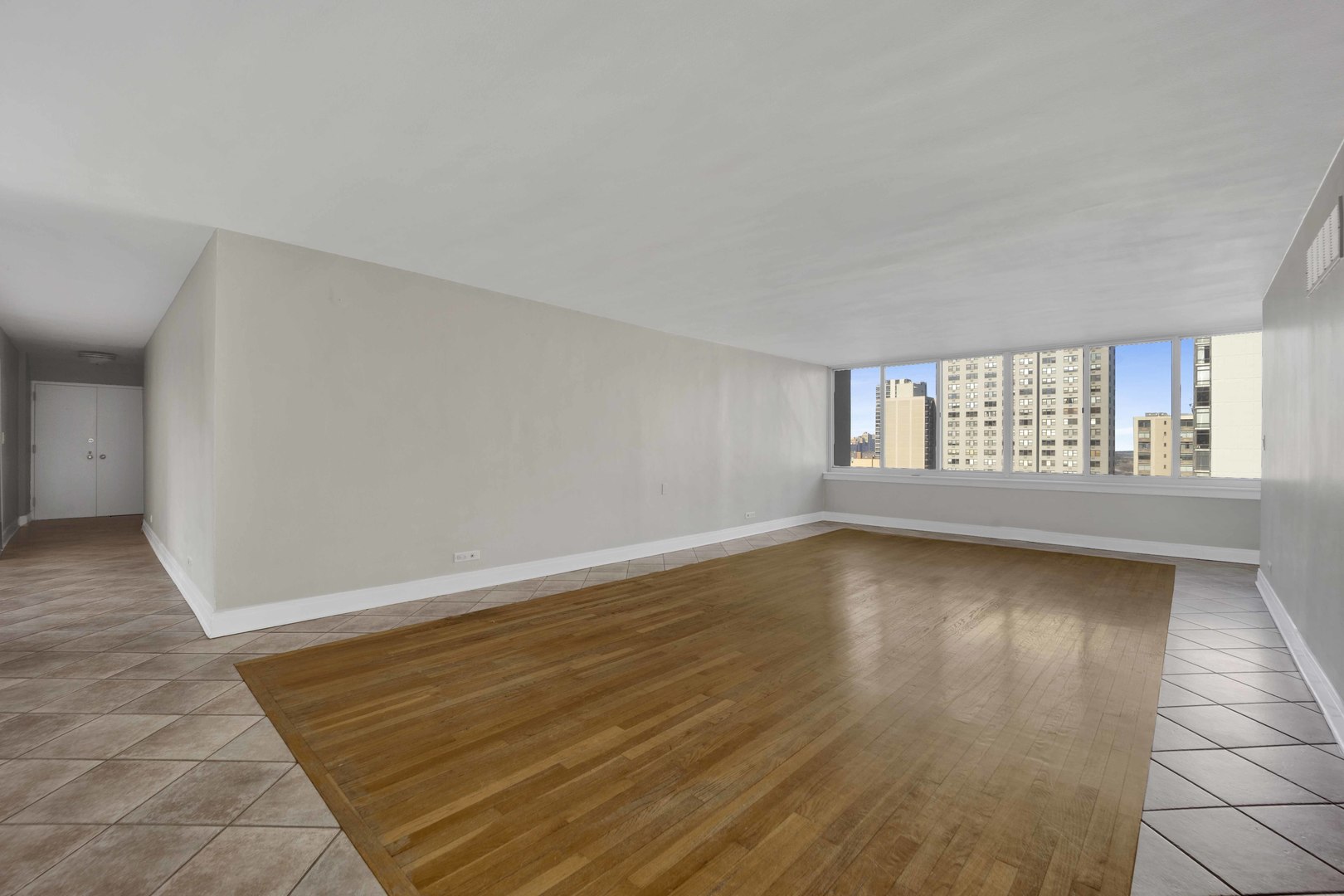 1 E Schiller Street 12a Property Photo 8