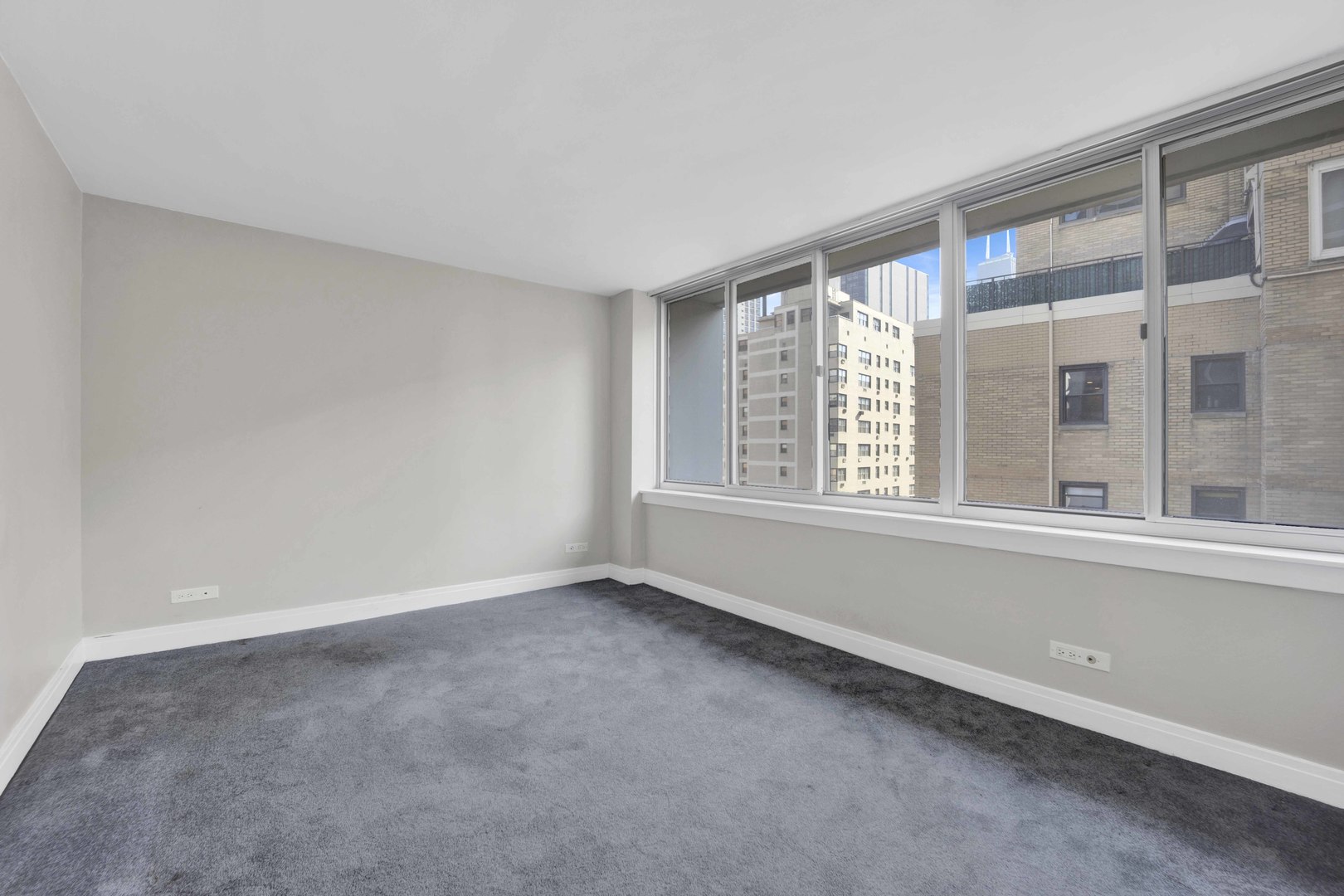 1 E Schiller Street 12a Property Photo 13