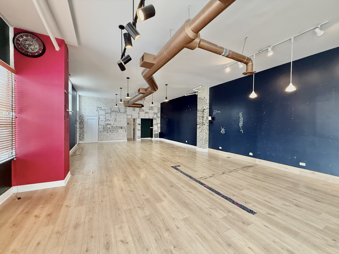 1355 W Chicago Avenue Cs Property Photo 4