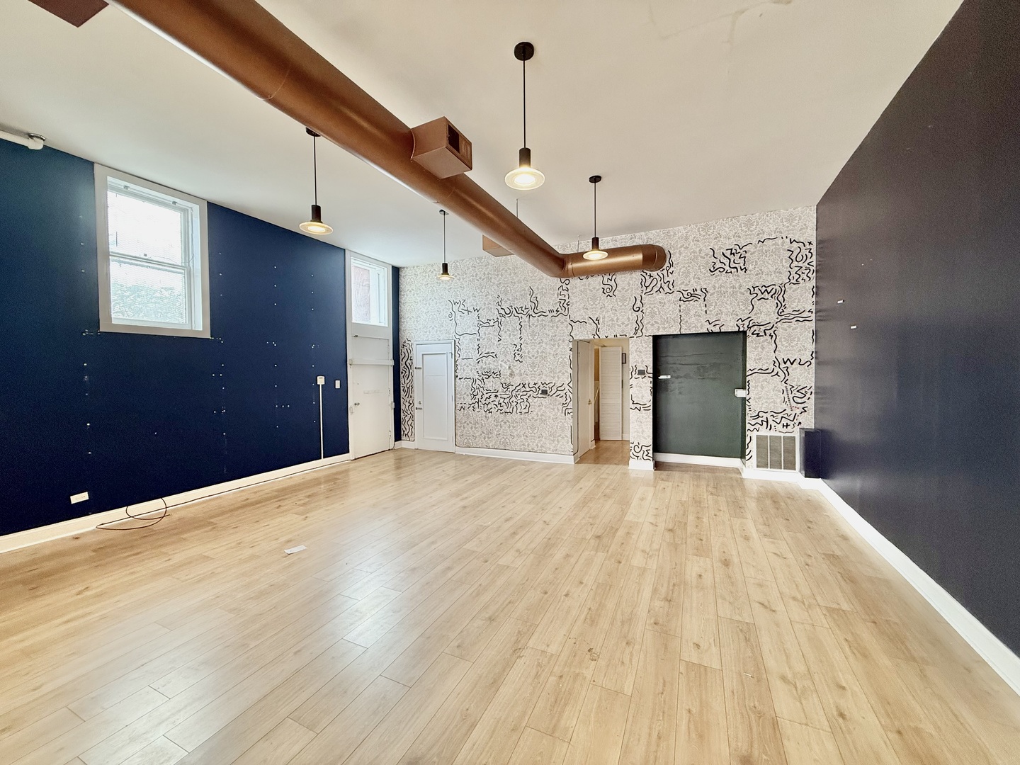 1355 W Chicago Avenue Cs Property Photo 5