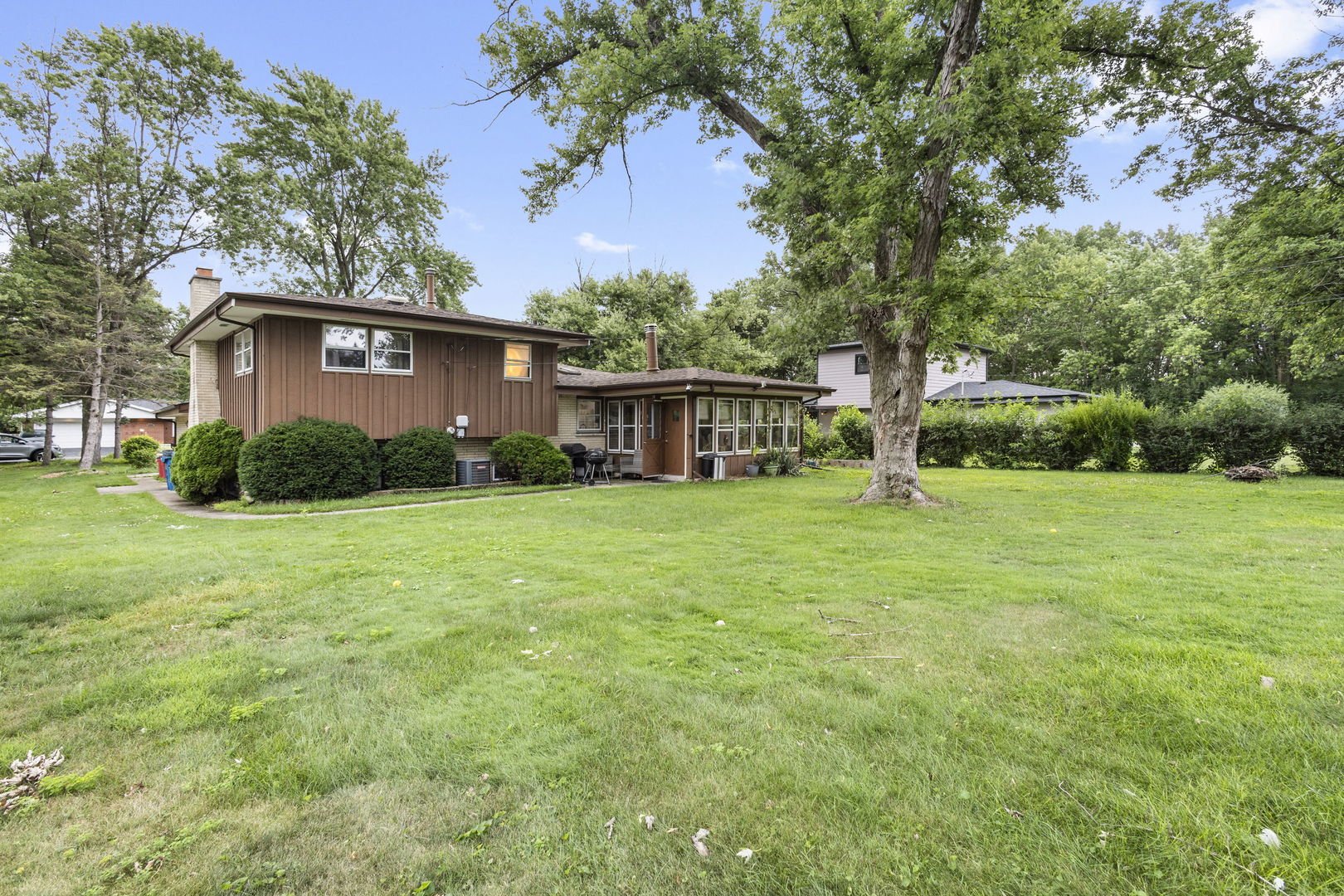 13064 S 71st Avenue Property Photo 17