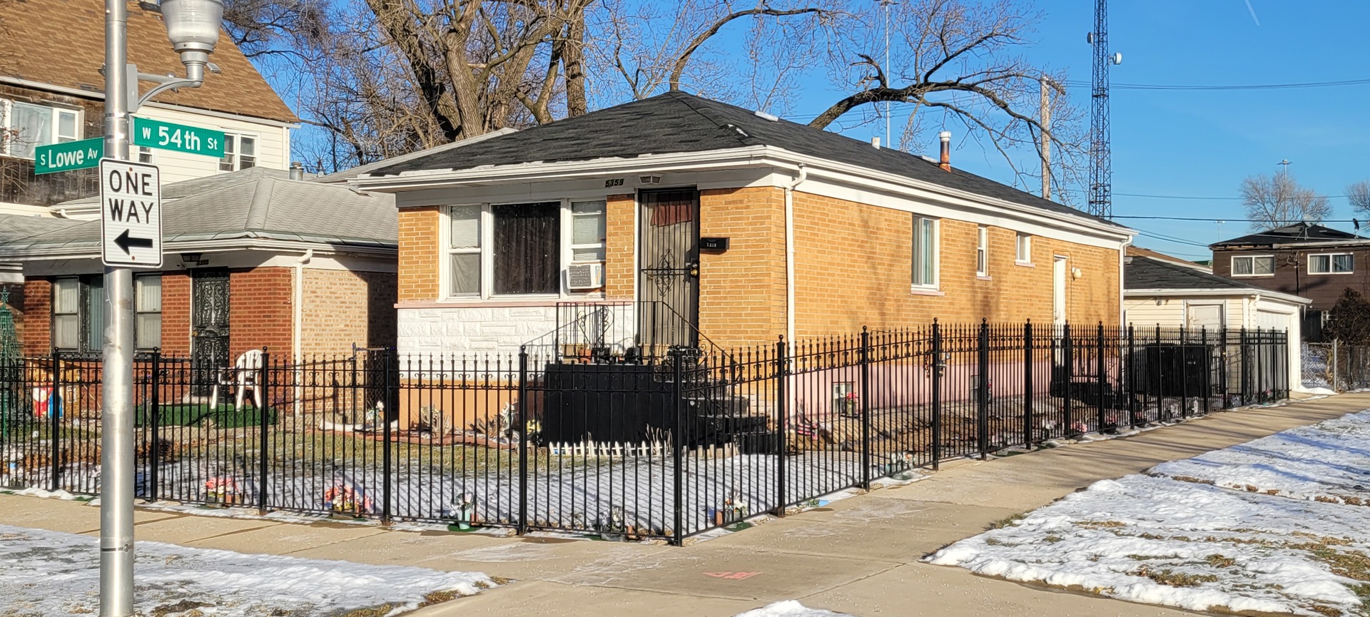 5359 S Lowe Avenue Property Photo 1