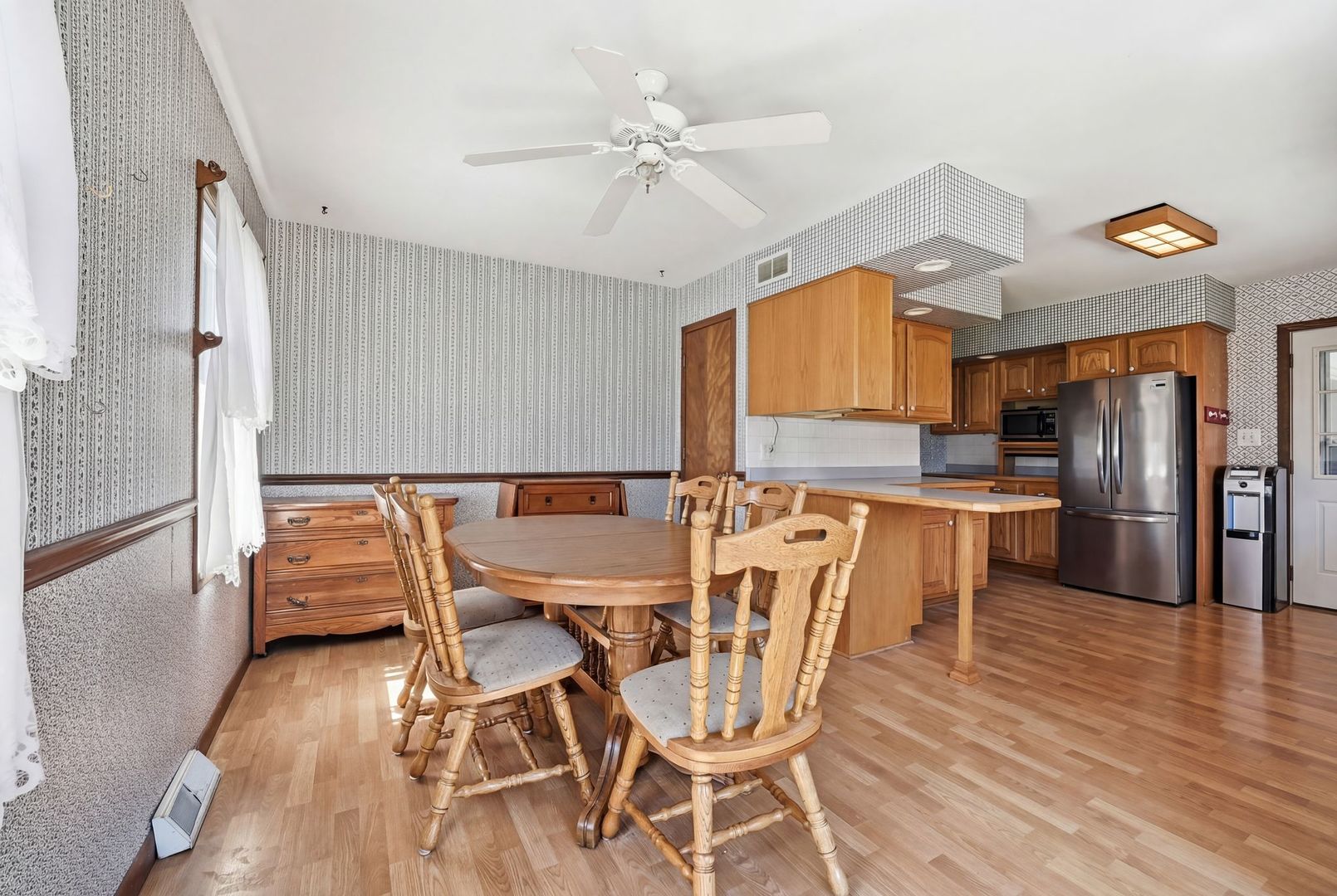 2594 E 1069th Road Property Photo 14