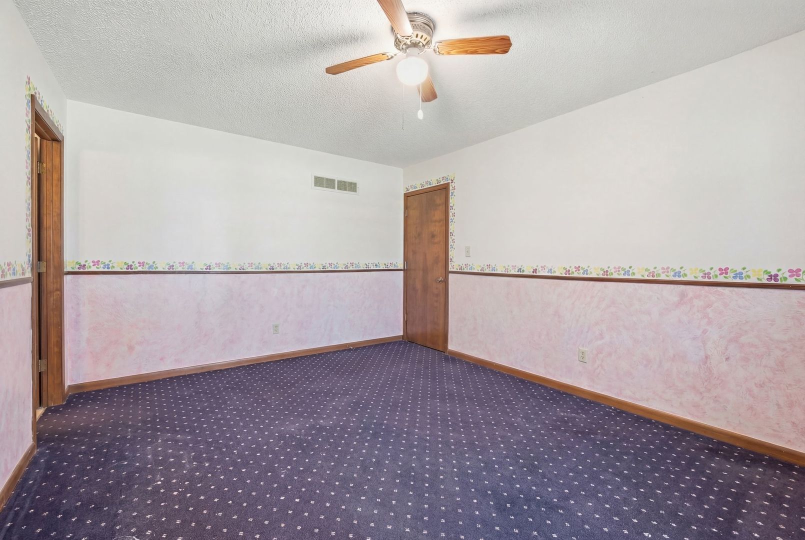 2594 E 1069th Road Property Photo 32
