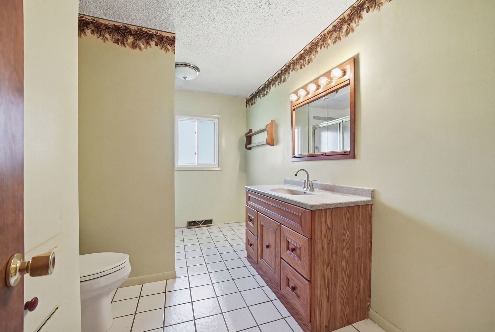 2594 E 1069th Road Property Photo 33