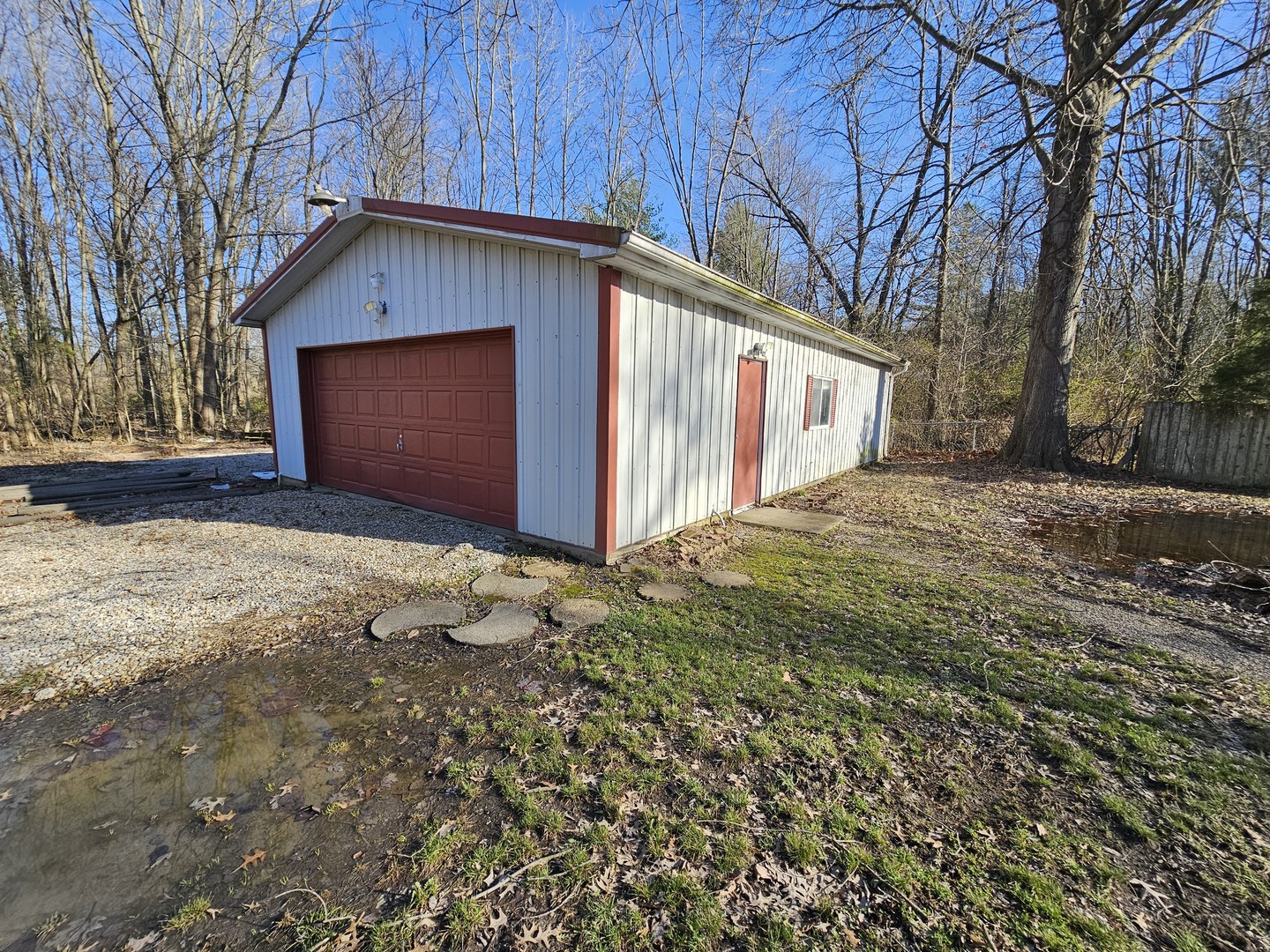 111 W Hickory Street Property Photo 4