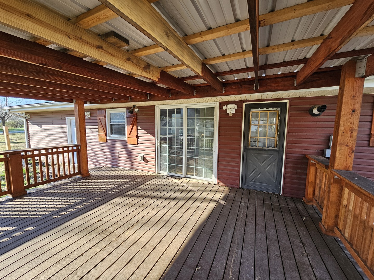 111 W Hickory Street Property Photo 5