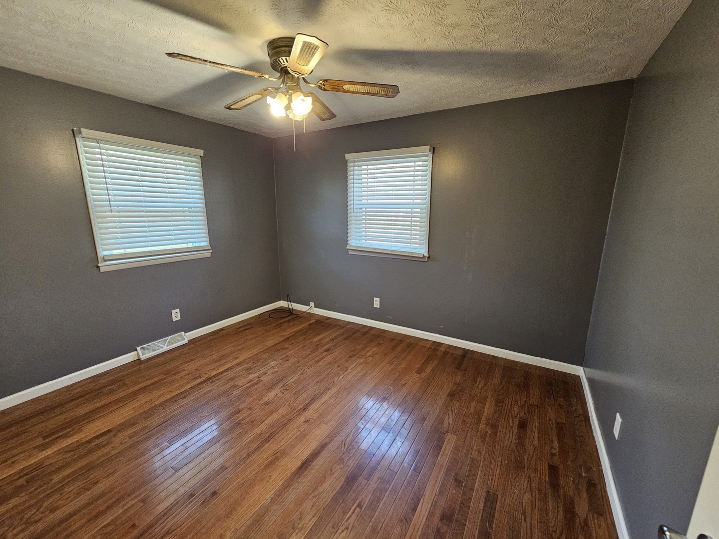 111 W Hickory Street Property Photo 21