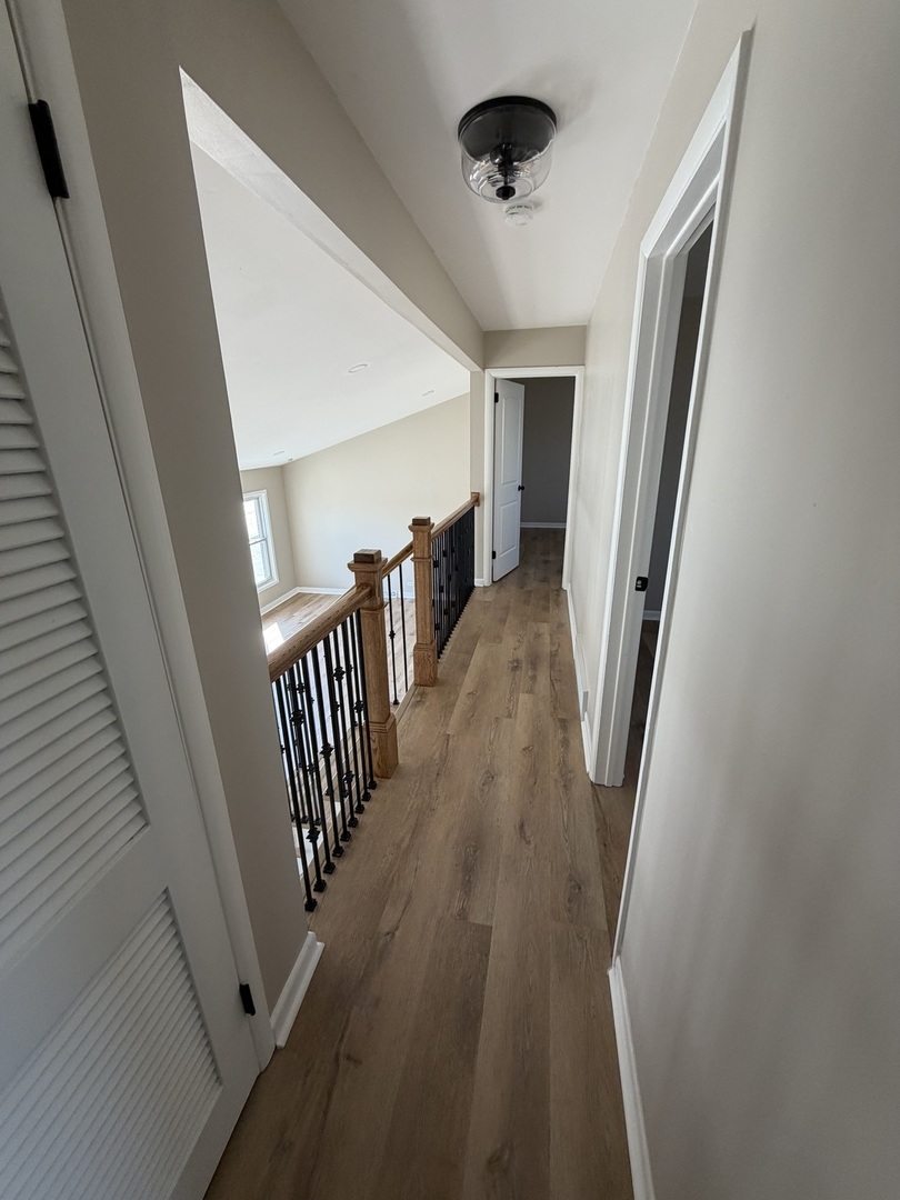 1534 E Palatine Road Property Photo 8