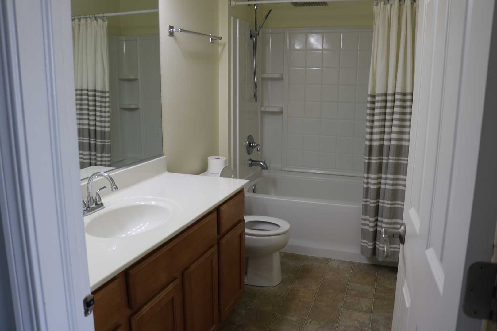 801 Parkside Lane Property Photo 32