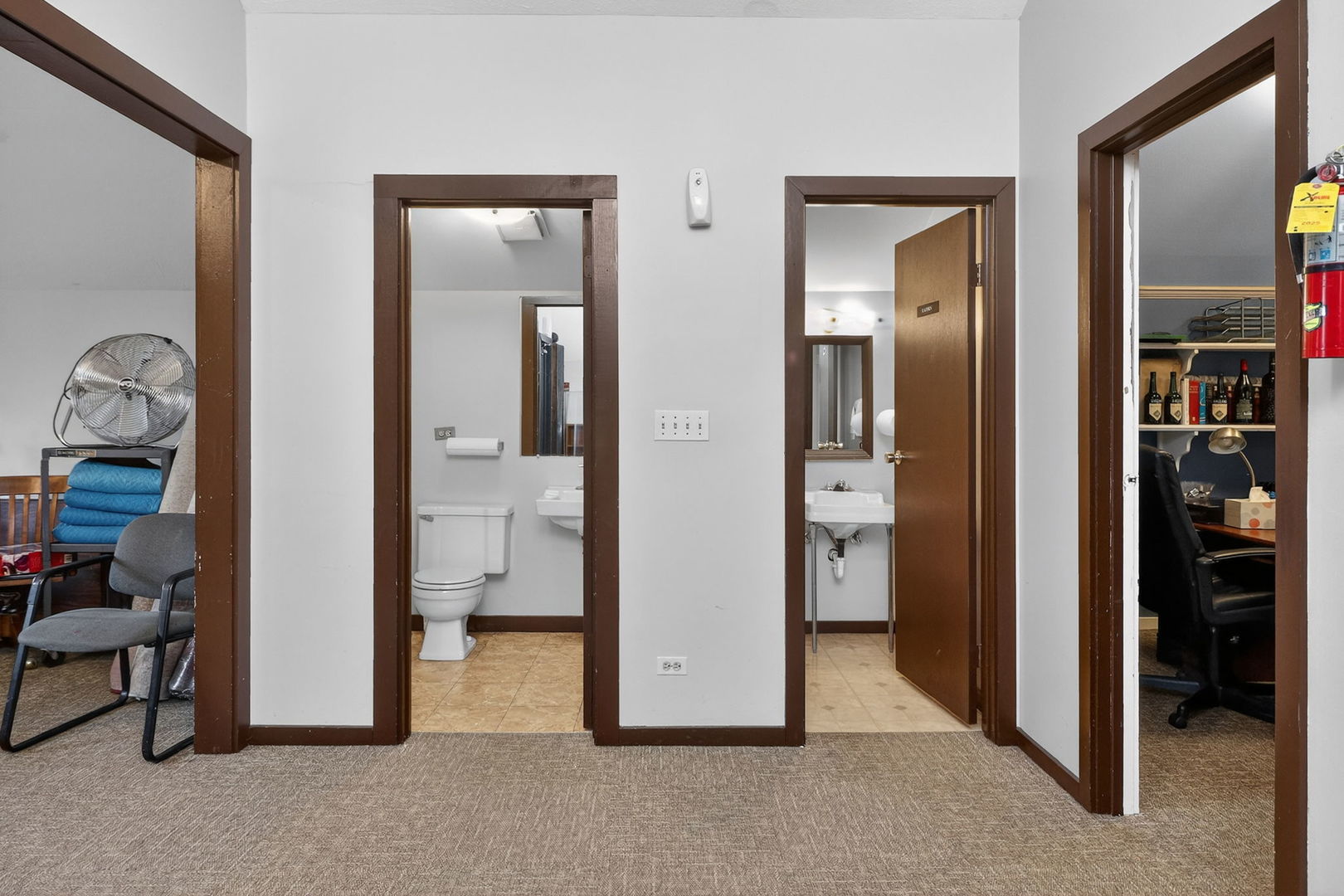 308 W Robinhood Way Property Photo 19