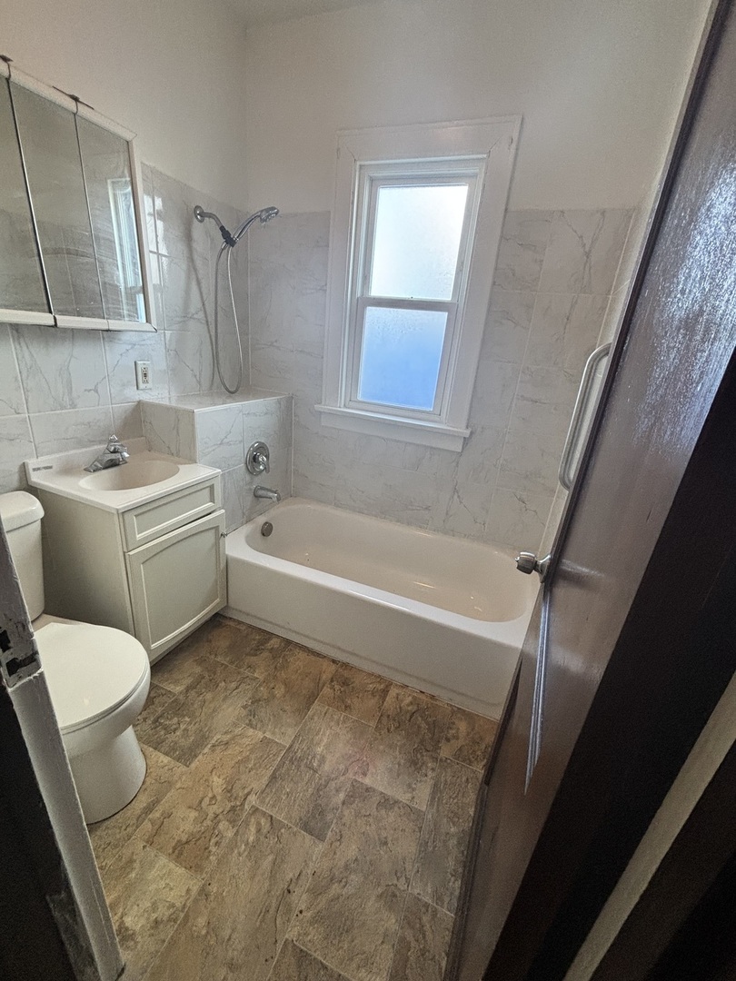 713 E 144th Street Property Photo 9