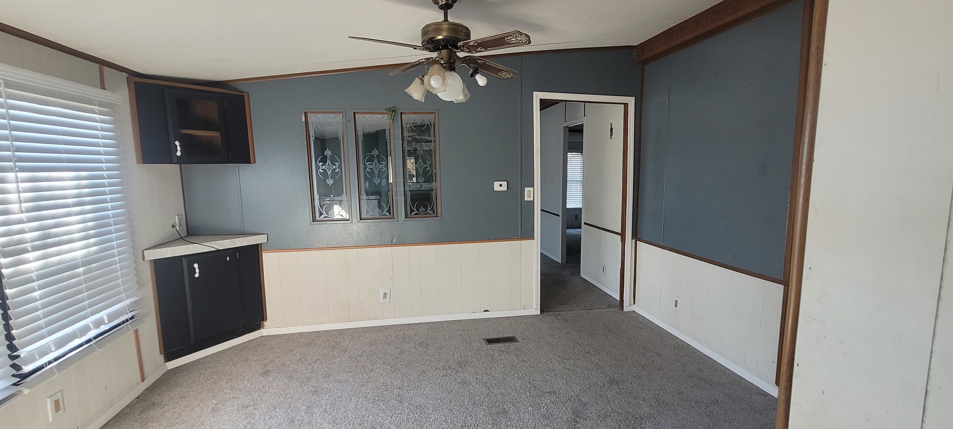 15400 N Heron Lane Property Photo 4