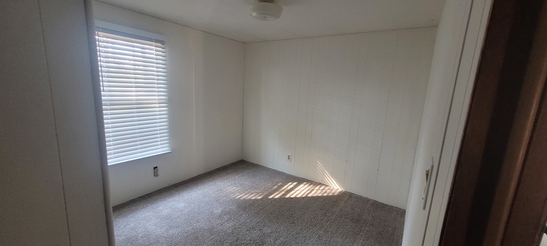 15400 N Heron Lane Property Photo 12