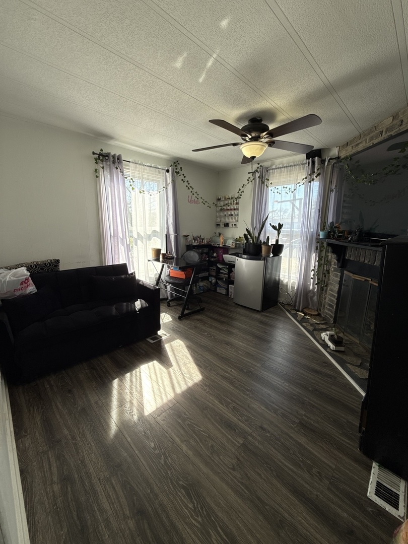 22 Hearthside Drive Property Photo 17