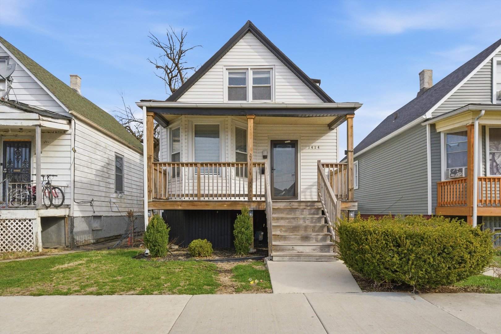 1414 W 73rd Place Property Photo 1