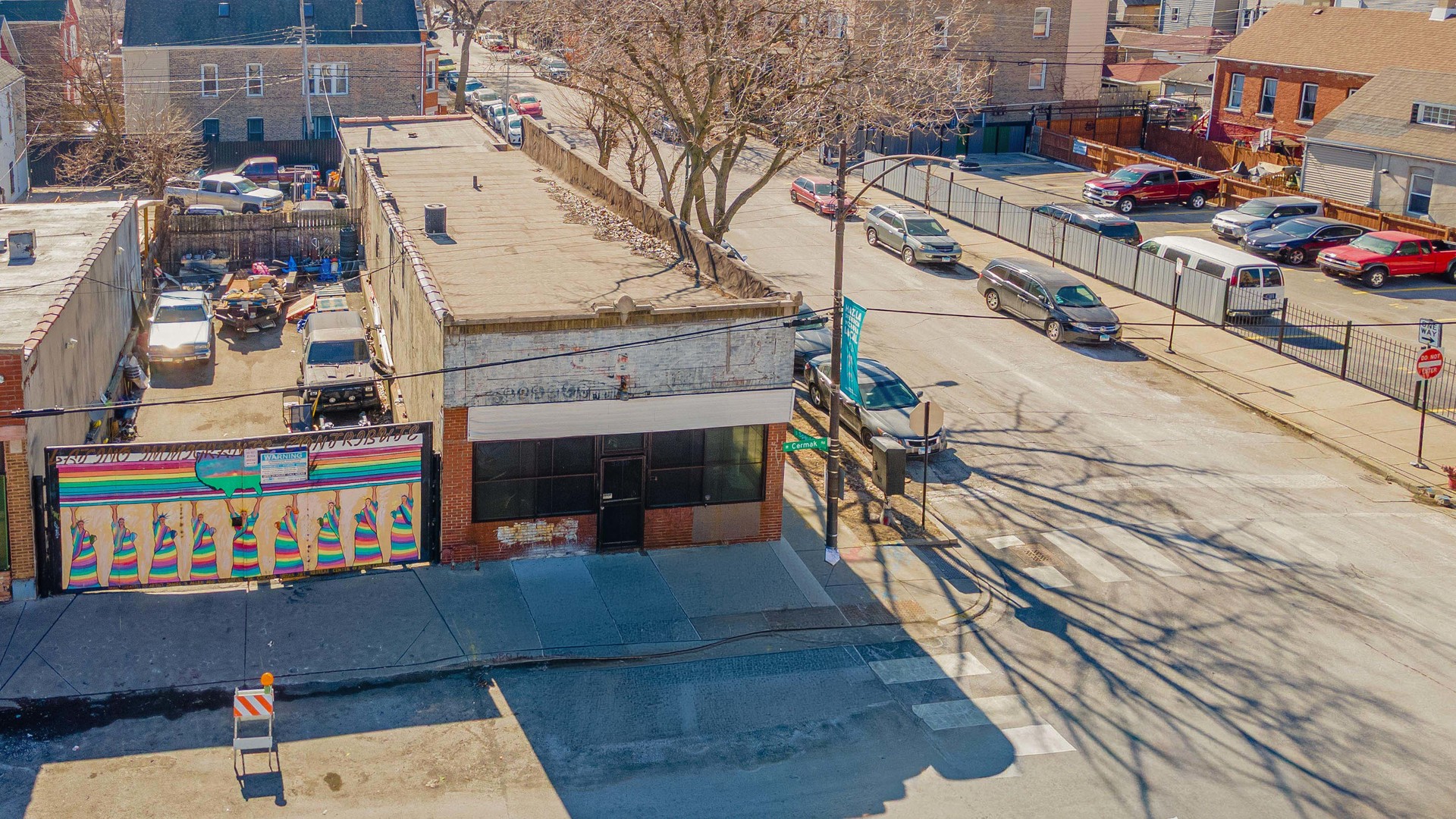 3259 W Cermak Road Property Photo 1