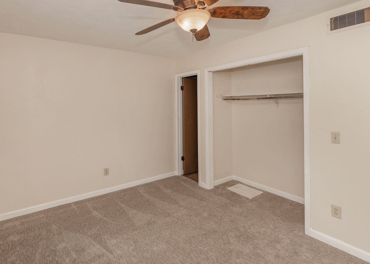 1211 48th Avenue 26 Property Photo 14