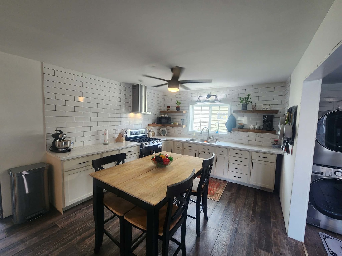 908 N 13th Street Property Photo 5