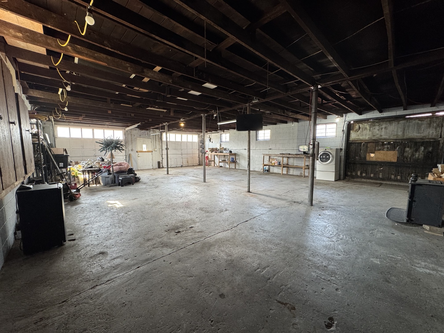 1205 E Main Street Property Photo 6