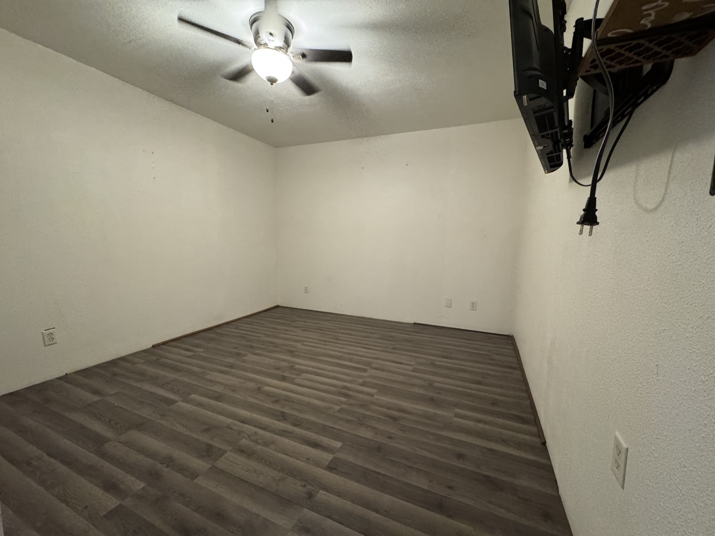 1205 E Main Street Property Photo 13