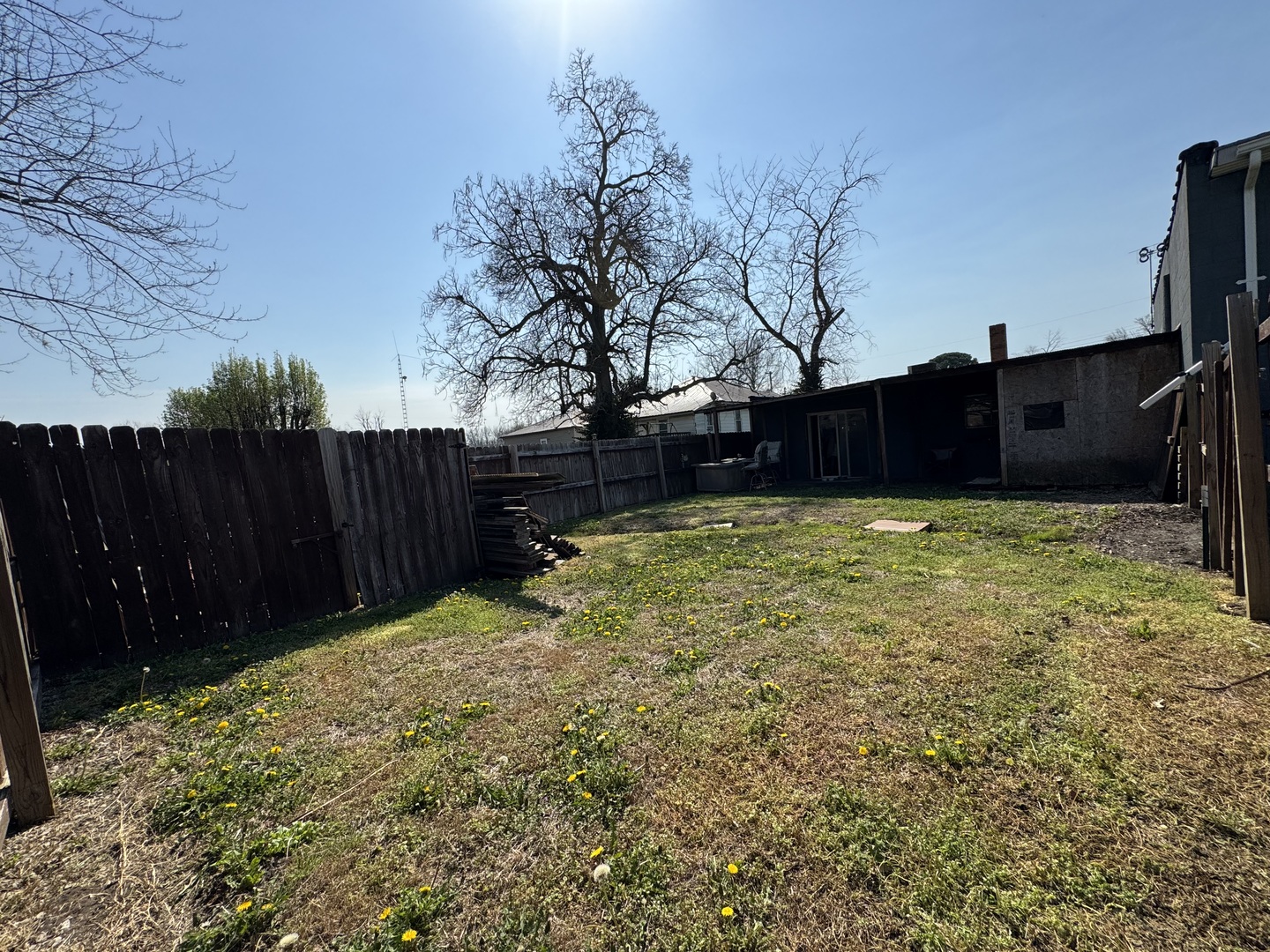 1205 E Main Street Property Photo 19