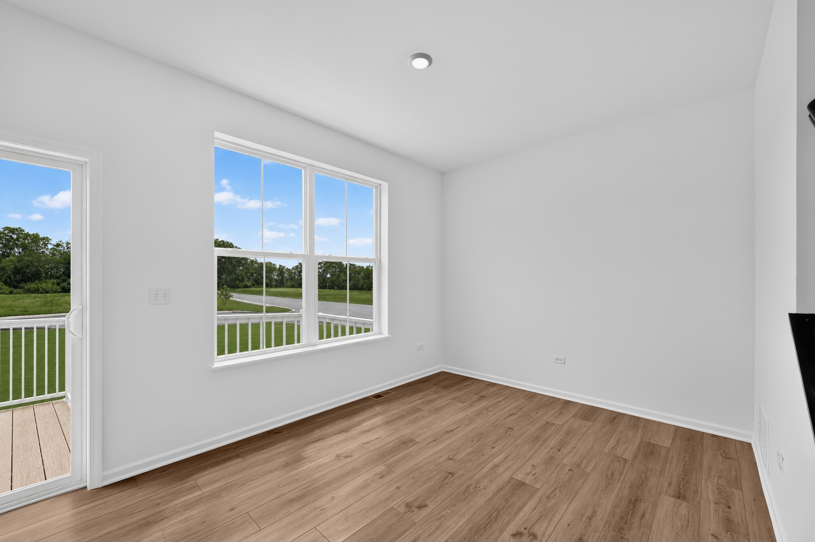 168 E Berkshire Drive Property Photo 9