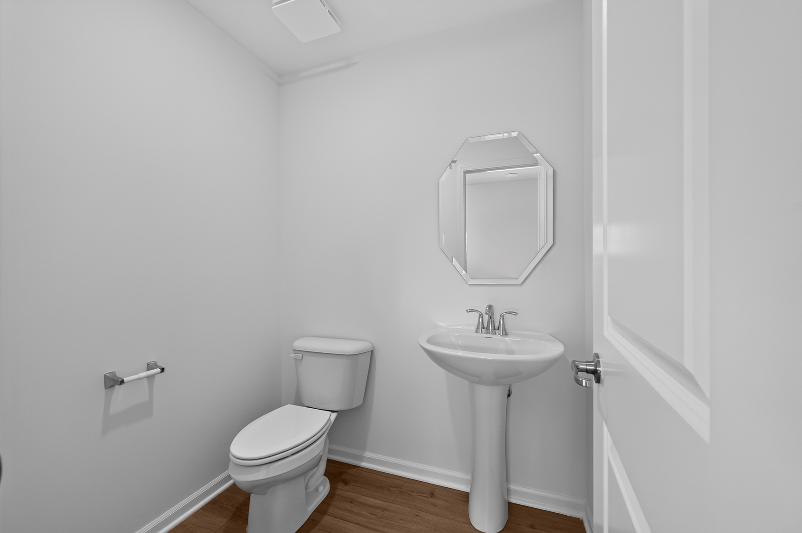 168 E Berkshire Drive Property Photo 11